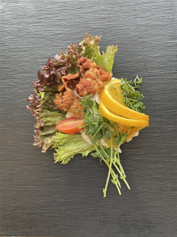 Hønsesalat på ananas